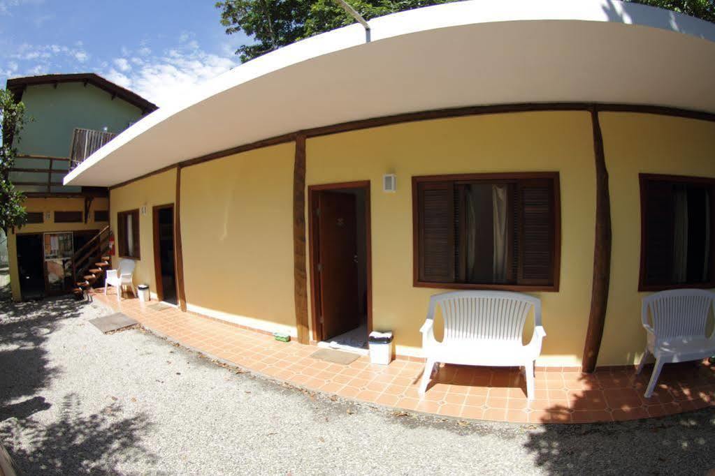 Chili In Suites Маресиас Экстерьер фото